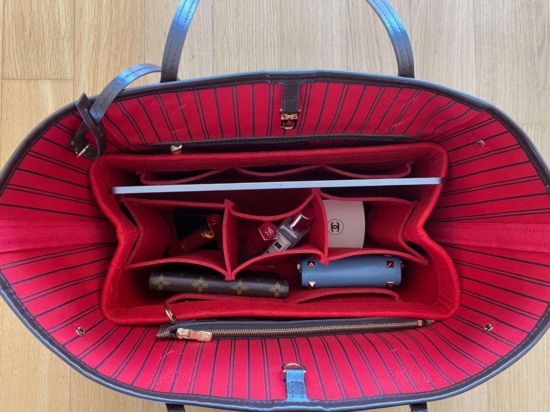 Borse da donna: Organizer rot für Neverfull MM Tote Tasche – Nuovo e nell'imballaggio originale da Kriens venduto da hannaandkiko 3