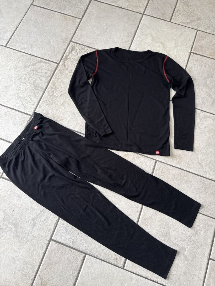 Biancheria intima: Thermo-Unterwäsche Gr.152 – Usato da Waltenschwil venduto da lina-04 4