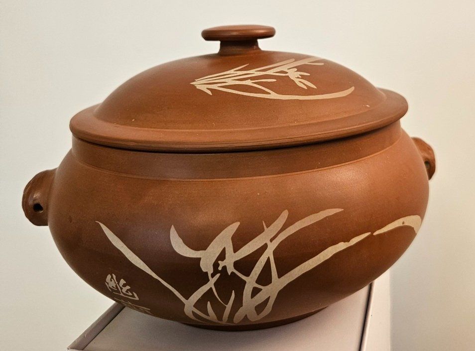 Töpfe: Traditioneller Yunnan-Tontopf – Gebraucht aus Thalwil von Schueeli