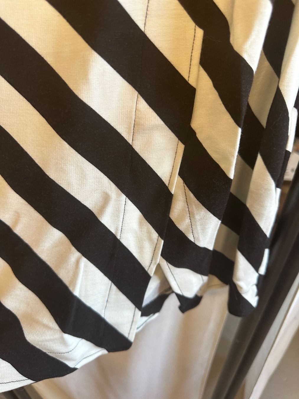 H&M Röcke: 2 Skirts H&M and other xl – Gebraucht aus Mendrisio von ketolin 1
