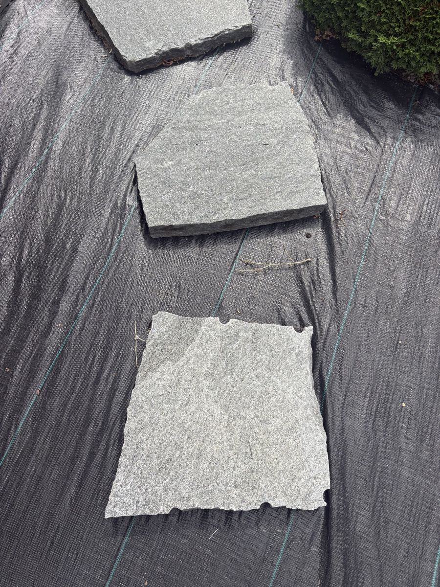 Pietre & tegole: Granit Naturstein – Usato da Oftringen venduto da SCHIBLI1 4