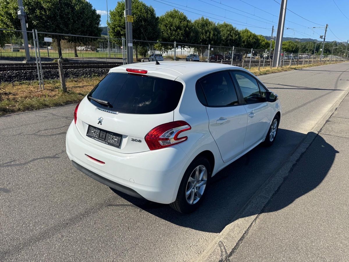 Peugeot Automobili: Peugeot 208 – Usato da lully venduto da sof_l8yw 4