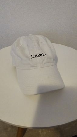 Nike Cap Just do it. weiss Grösse verstellbar