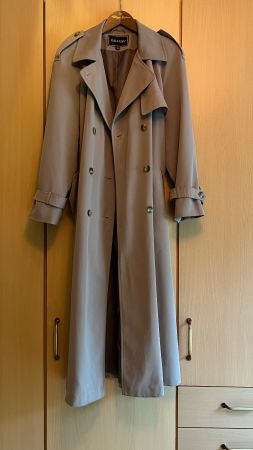 Klassischer Trenchcoat – Beige (Grösse M-L)
