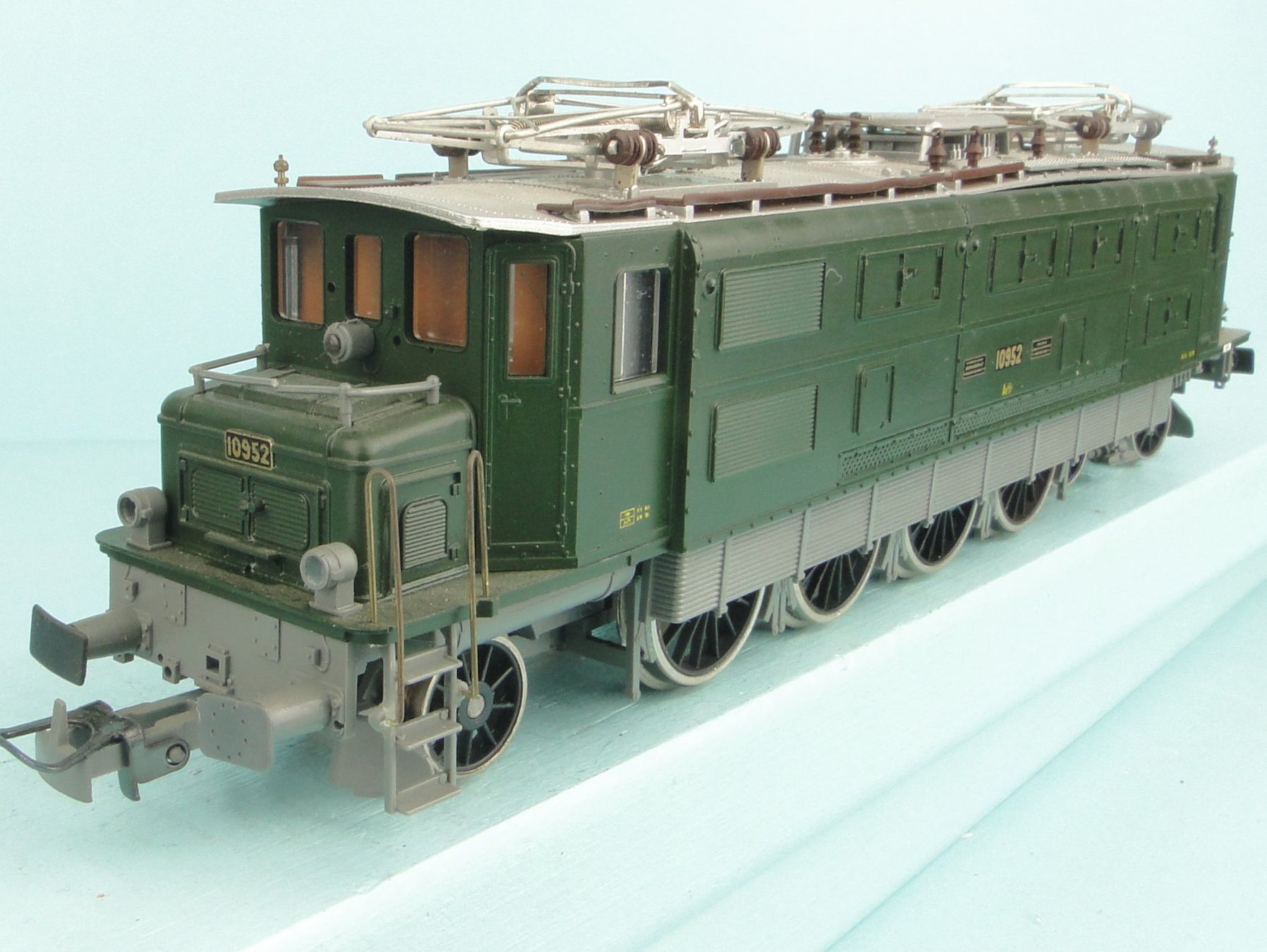 Liliput Modellini di ferrovie: Liliput 4750 SBB Ae 4/7 – Usato da Bülach venduto da cann11 7