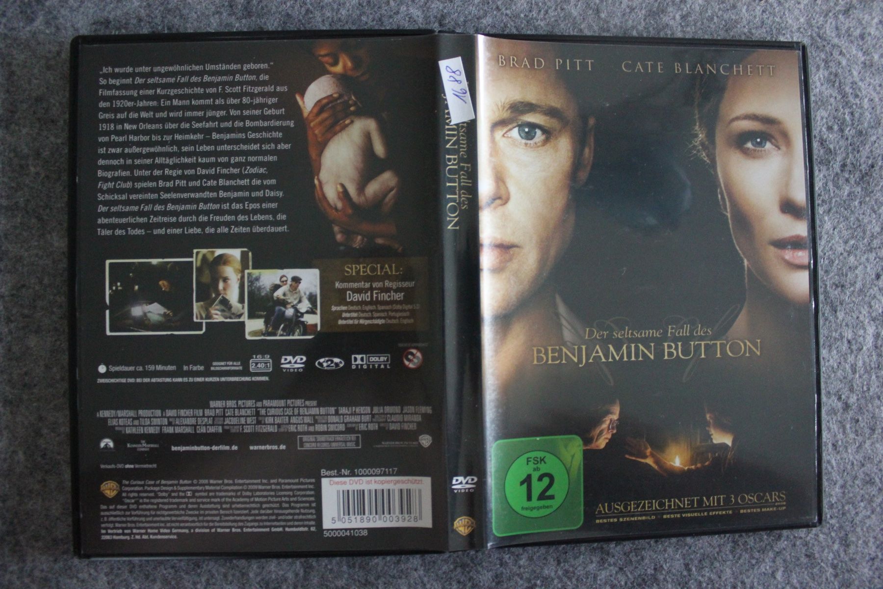 Tutti i DVDs: Der seltsame Fall des Benjamin Button | DVD | (1688) – Usato da Geroldswil venduto da Schlumpfine1973