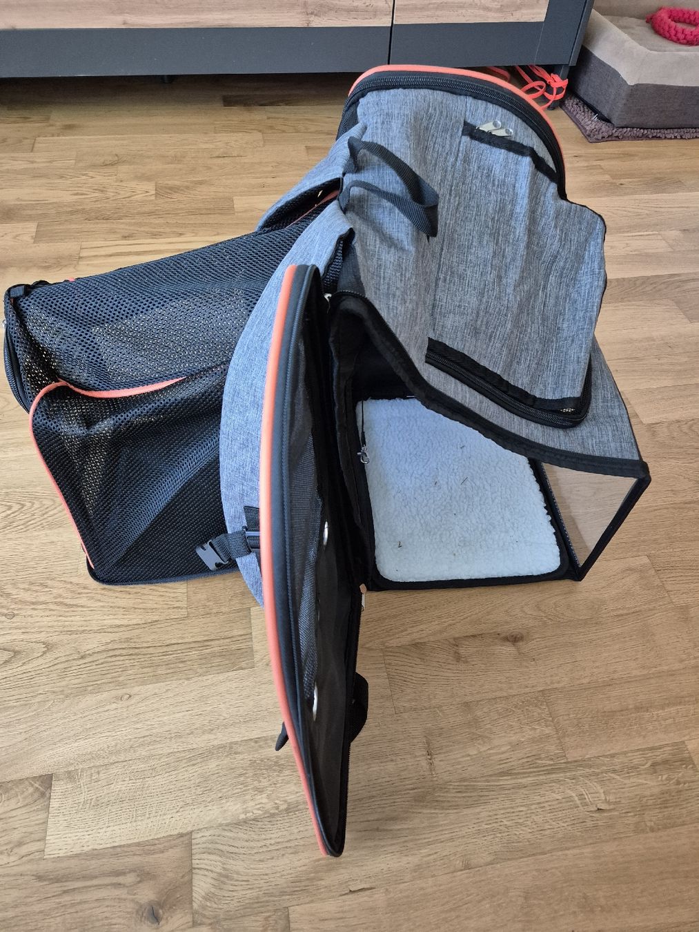 Liege- & Schlafplätze: Transportrucksack für kleine Hunde oder Katzen – Gebraucht aus Malters von Diveman 5