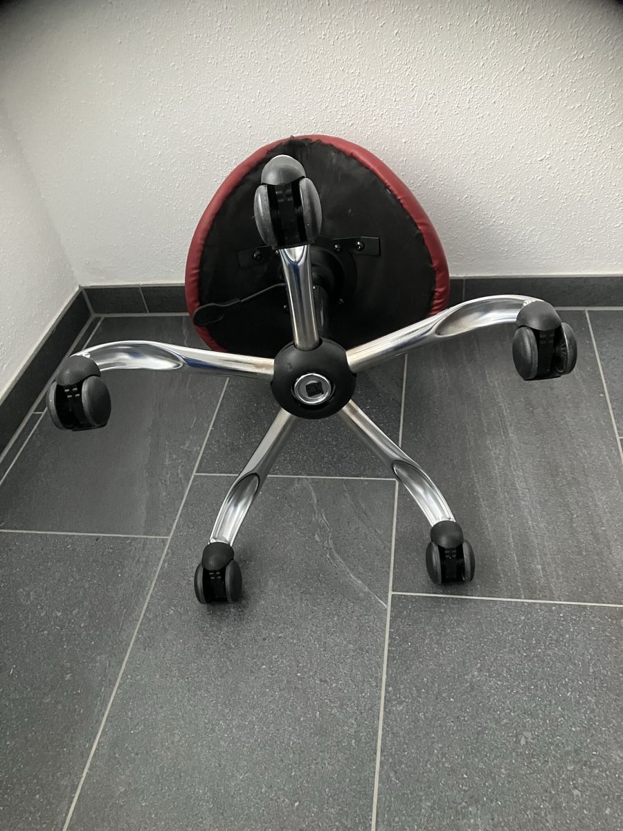 Sedie: Sattelsitz / Stuhl rot – Usato da Bettwiesen venduto da Zustand57 4