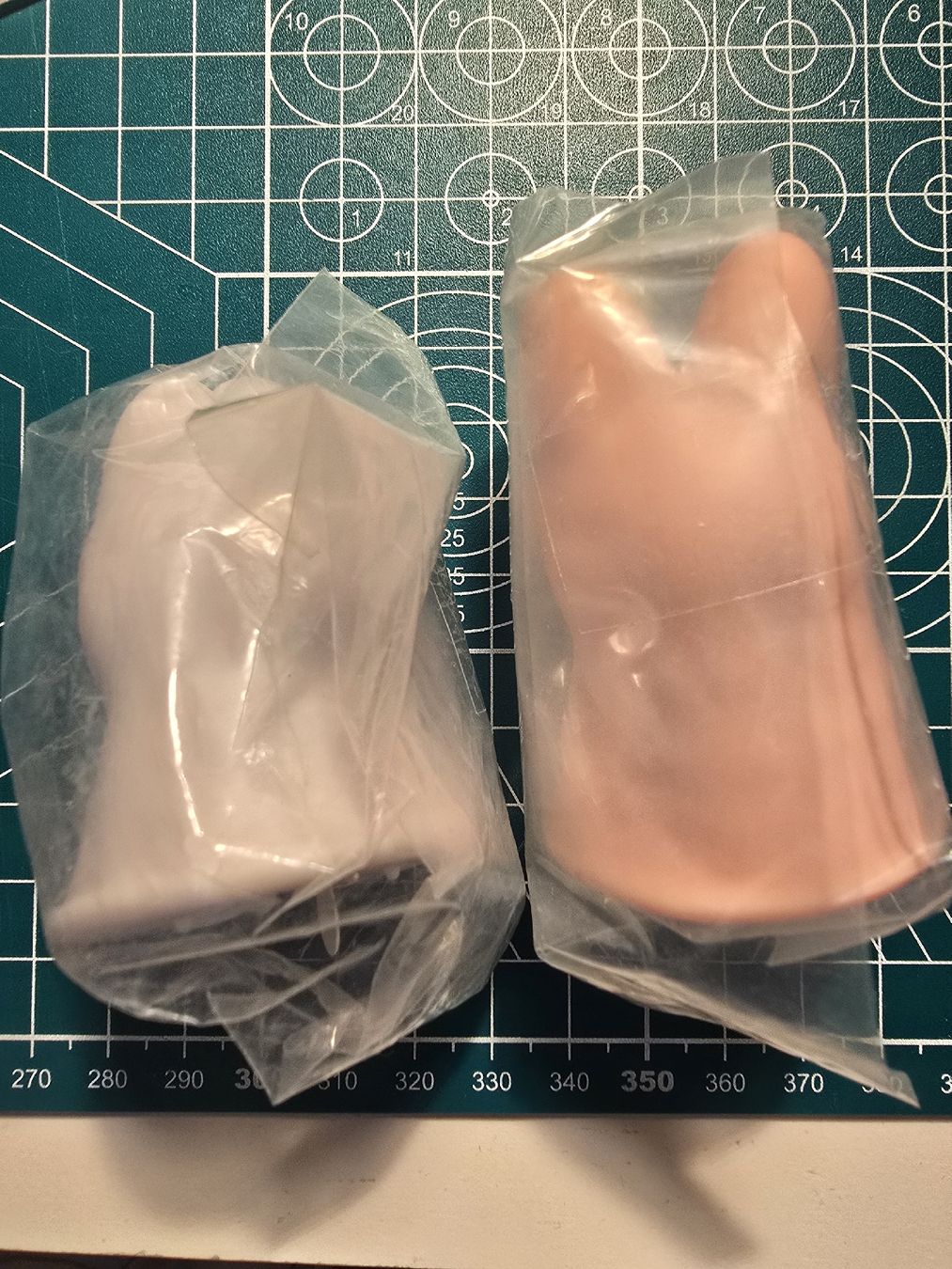 Statuette: stray kids skzoo mini lamp – Nuovo e nell'imballaggio originale da Neuchâtel venduto da mag_q5kc 1