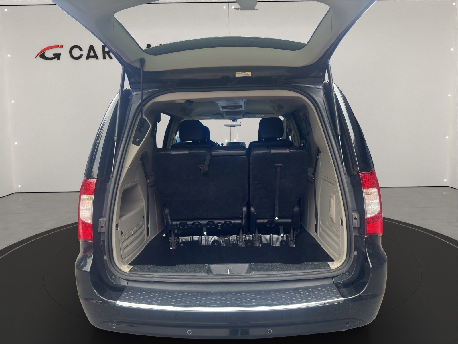 Lancia Automobili: Lancia Voyager 3.6 V6 Gold – Usato da Ebikon venduto da Garage-Bolzern-Koch 7