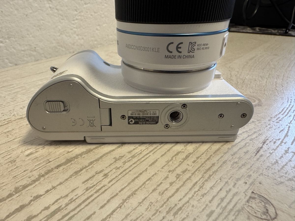 Samsung Fotocamera: Samsung nx300 Digitalkamera – Usato da Zunzgen venduto da milesdavis76 3