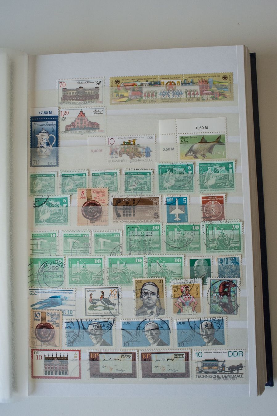 Album: Briefmarken: Album mit 48 Seiten – Usato da Schwerzenbach venduto da floridan 8