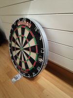 Winmau Pro SFB Dartscheibe – fast neu inkl. Montage-Set