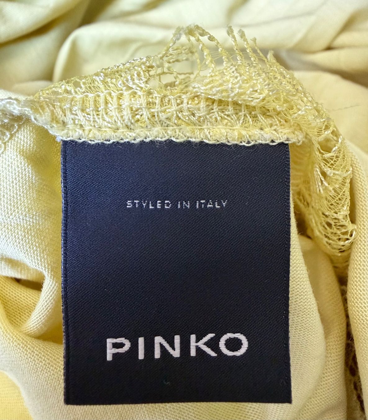 Pinko Tops: PINKO Top mit Spitzendetails 💛 – Gebraucht aus Zürich von ClosetQueen 7