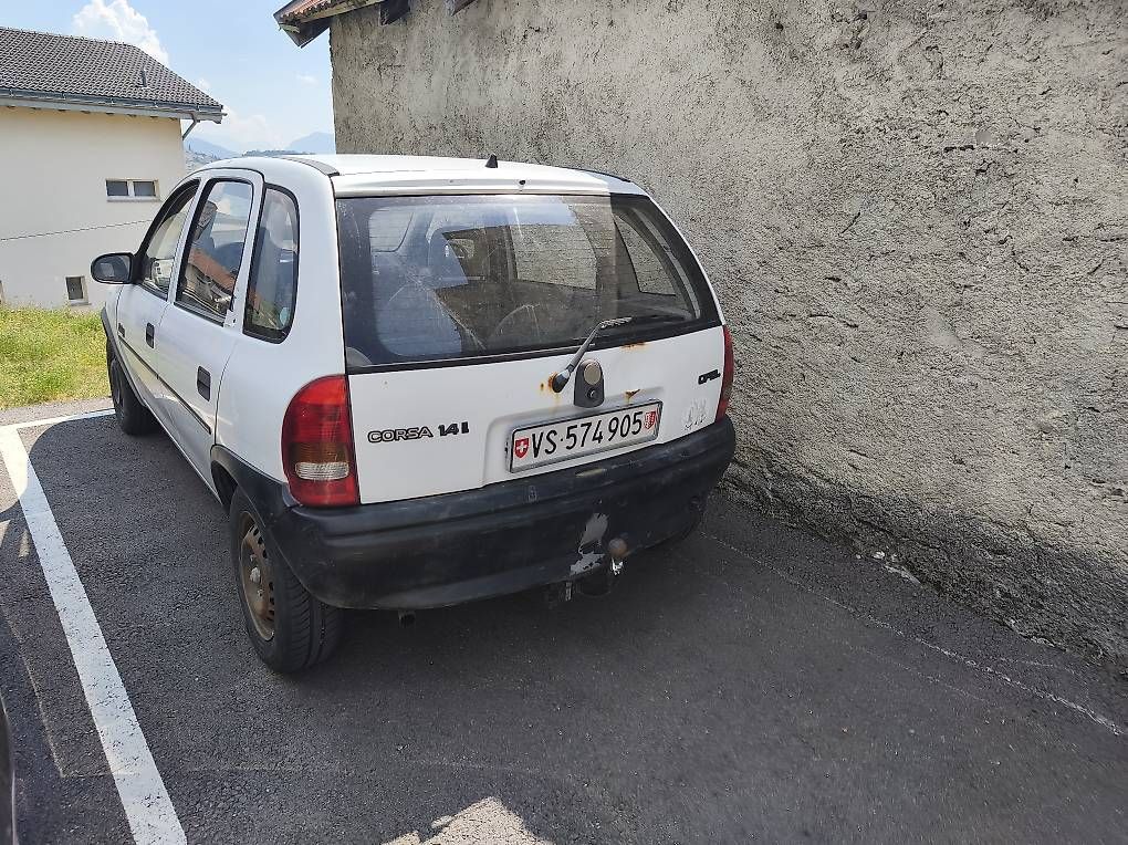 Opel Autos: Opel Corsa 1.4 non expertisée – D'occasion à Beuson (Nendaz) par mon_rrp6 1