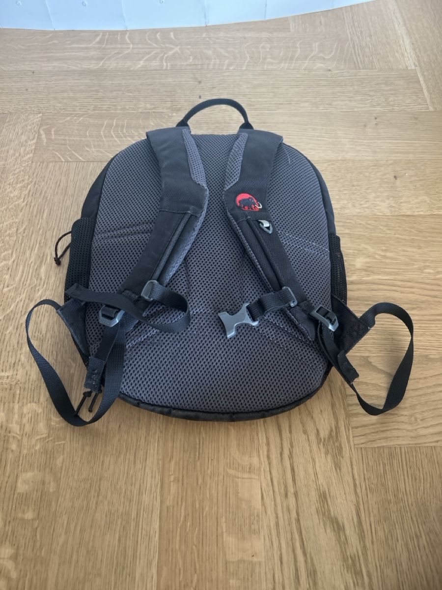 Mammut Borse & Zaini: Mammut Backpack Red Black 8 L – Usato da Lenzburg venduto da Quaefiebat 2