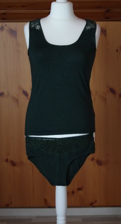 Set: Unterhemd mit Slip dunkelgrün Gr. L NEU