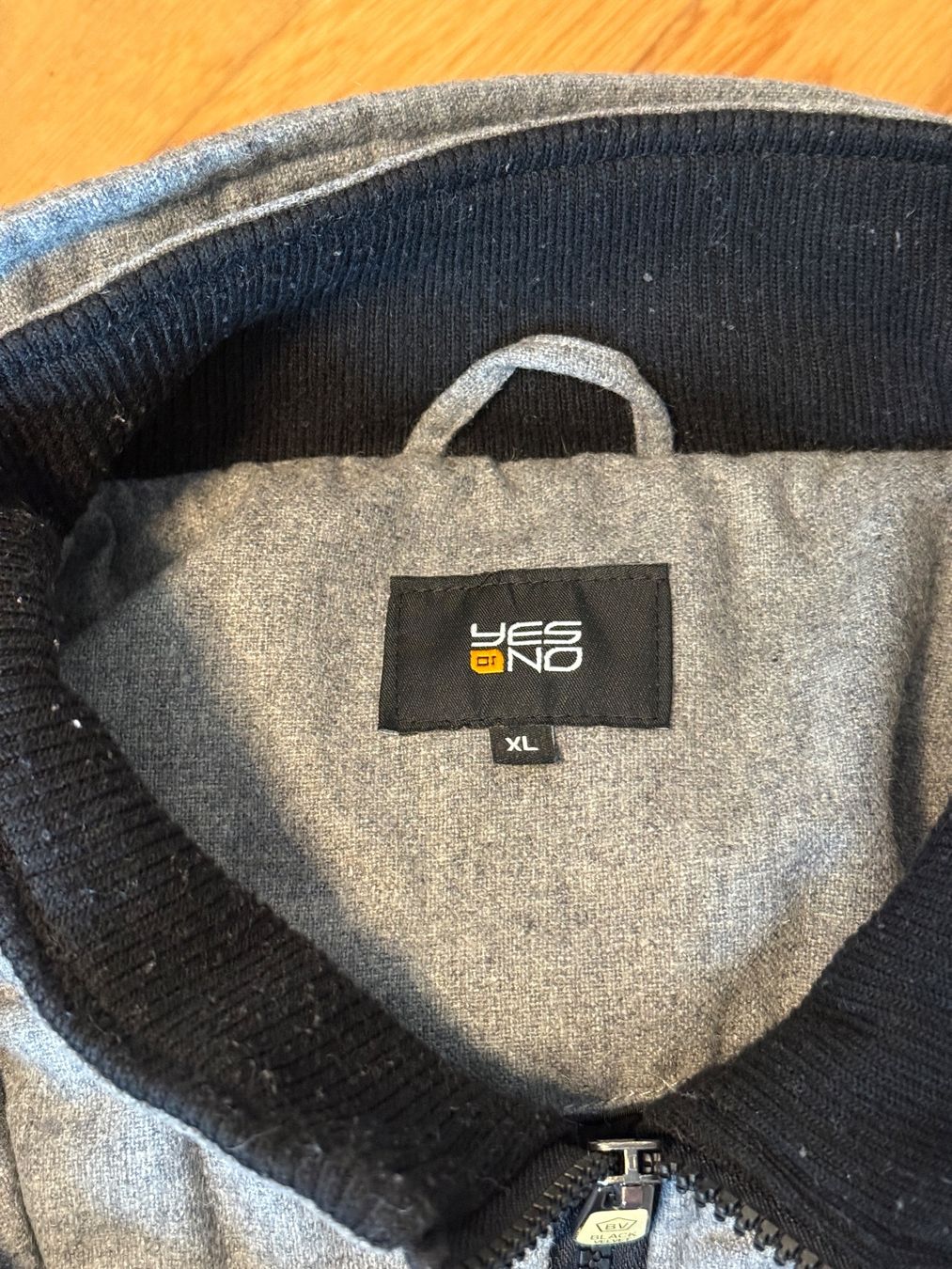Yes Or No Giacche: Winterjacke (YES or NO) – Usato da Ennetbürgen venduto da sto_2rrg 2