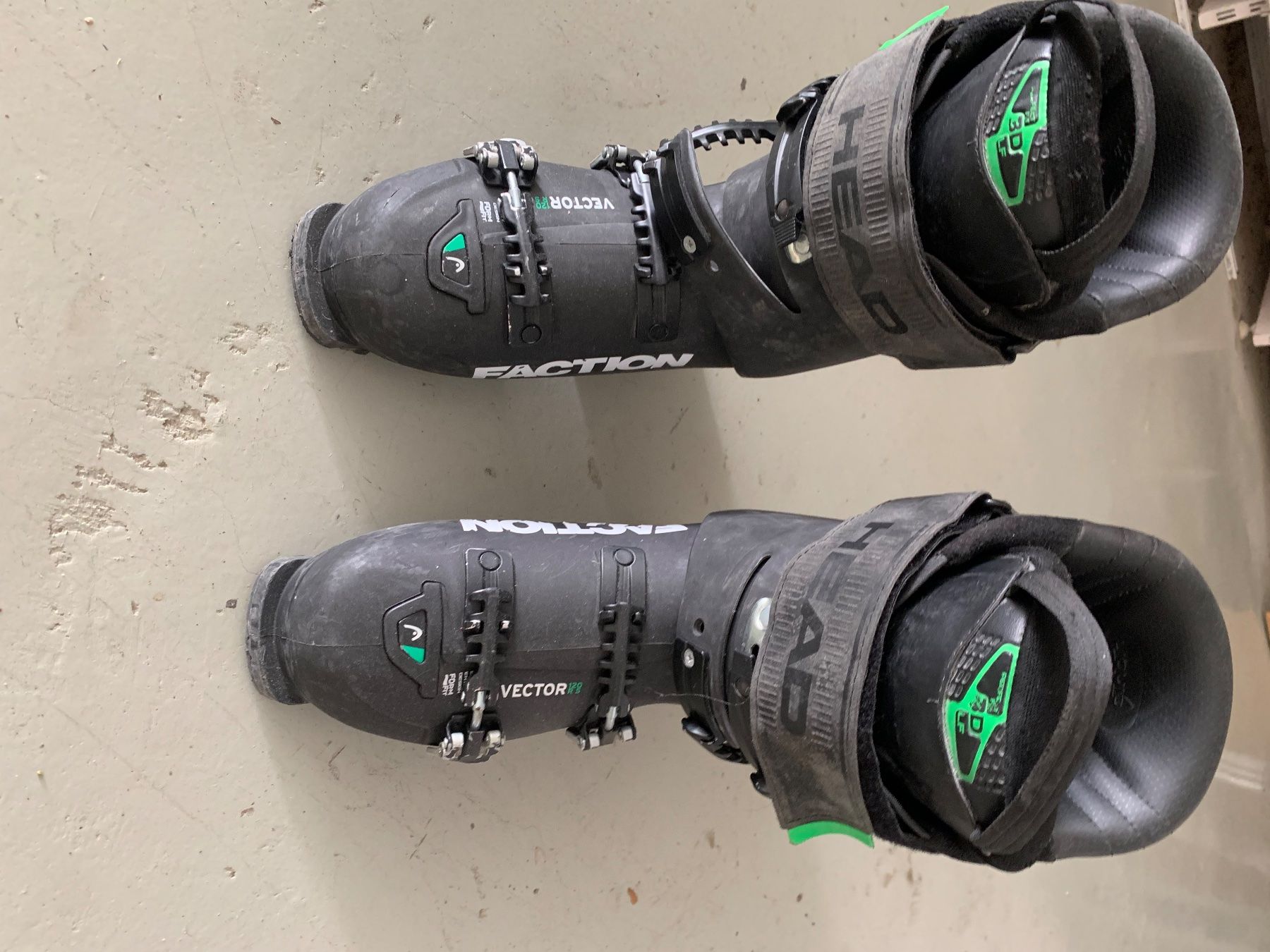 Head Scarpe da uomo: Head  Vector Skischuhe, Maenner – Usato da Rossiniere venduto da mar_h9d6