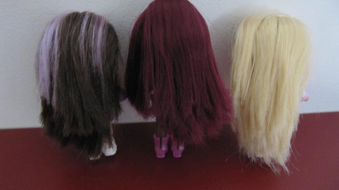 Poupées: 3 Extra Mini Barbie Puppen – D'occasion à Brunnen par Kiwiland1 4