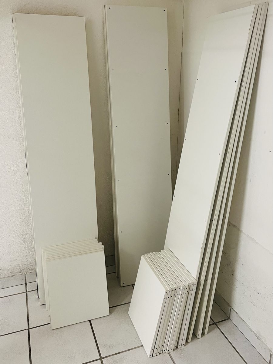 Regale: IKEA KALLAX 5x5 weiss – Defekt aus Zürich von rigani 1