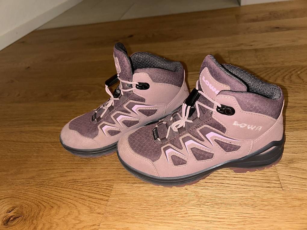 Scarpe per ragazzi: Neue LOWA Wanderschuhe Grösse 31 – Nuovo e nell'imballaggio originale da Wettingen venduto da avehr 2