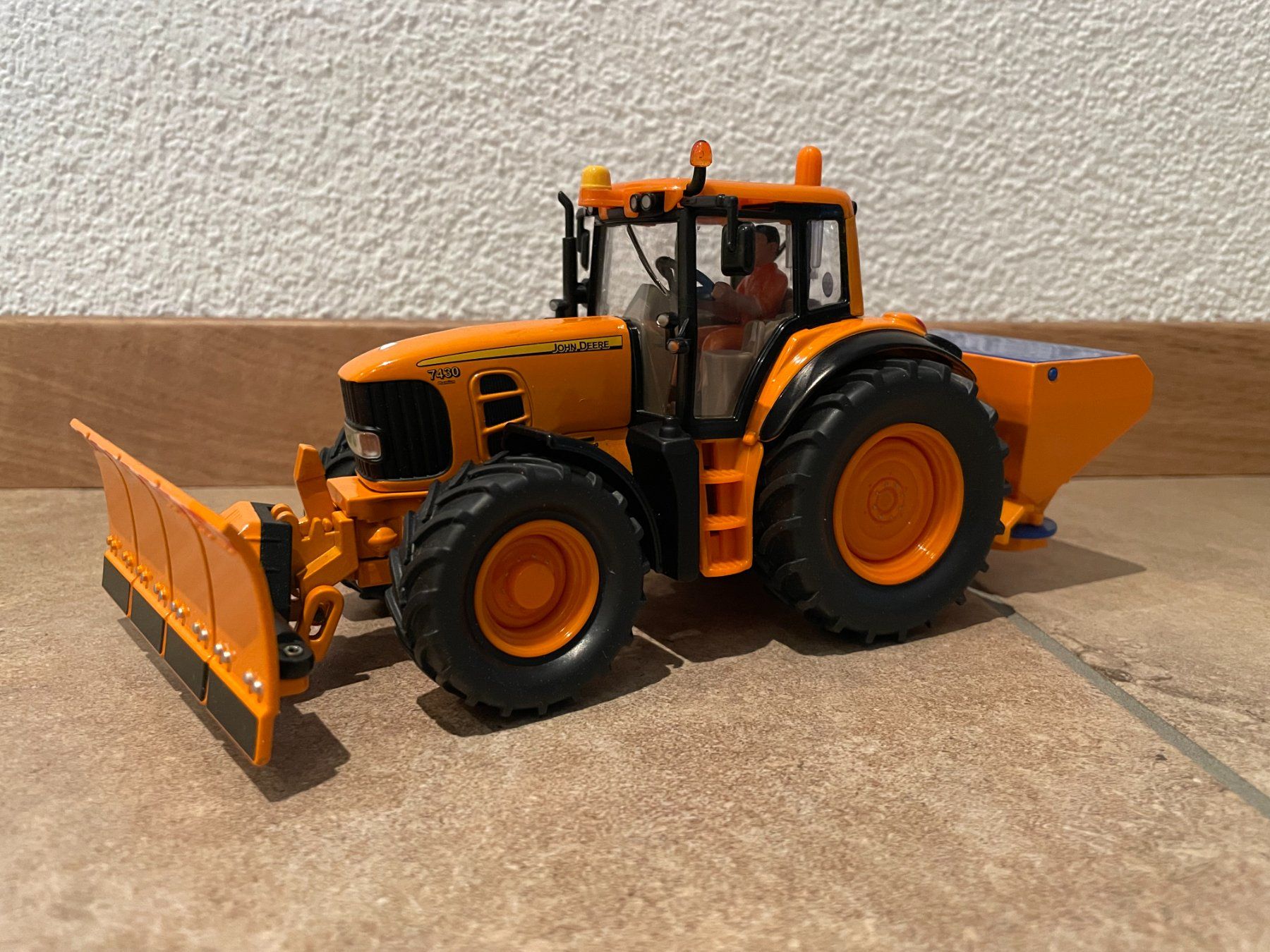 John Deere Trattori: SIKU John Deere Kommunal – Nuovo e nell'imballaggio originale da Kreuzlingen venduto da Stefan1150
