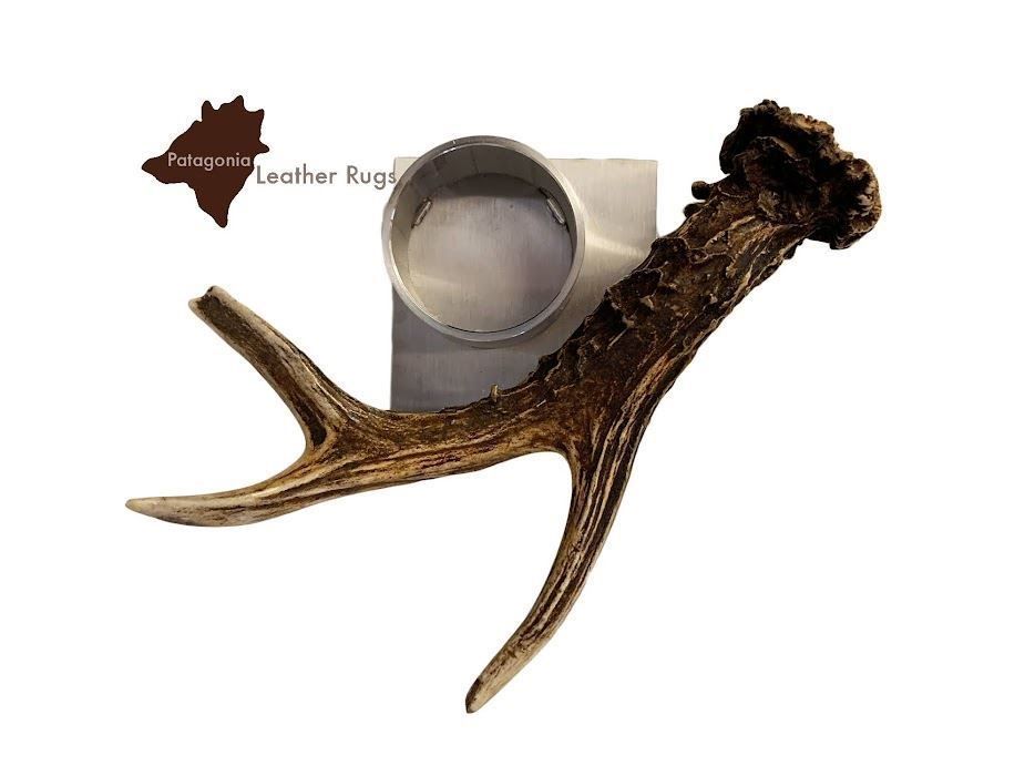 Portacandele: Kerzenständer mit echtem Hirschhorn – Nuovo e nell'imballaggio originale da Arbedo venduto da patagonialeatherrugs 2