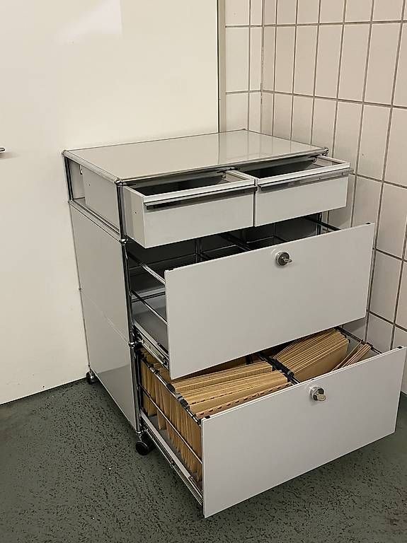 USM Kommoden: USM Haller Sideboard Lichtgrau – Gebraucht aus Dietikon von Kumar_Occasionen 8
