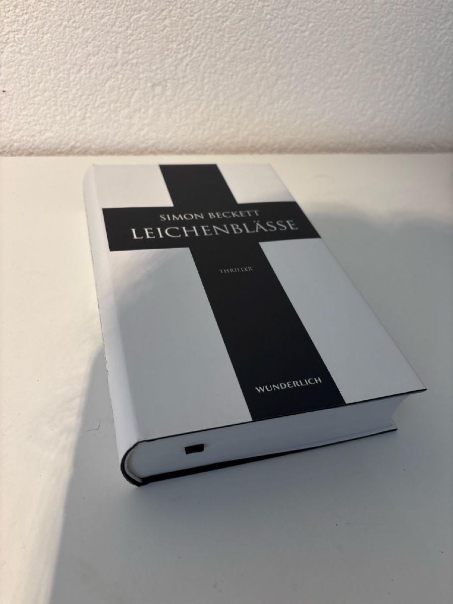 Libri: Simon Beckett - Leichenblässe, neuwertig – Nuovo (secondo la descrizione) da Adliswil venduto da ninotschka7 1