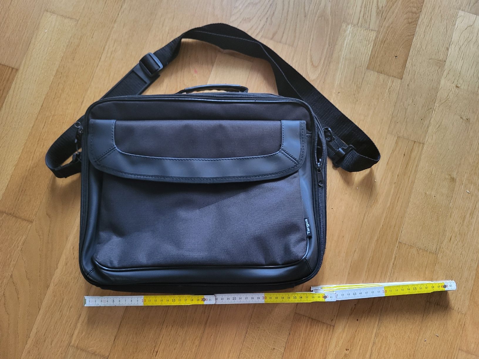 Koffer & Taschen: 9 – Gebraucht aus Zürich von Kagu1