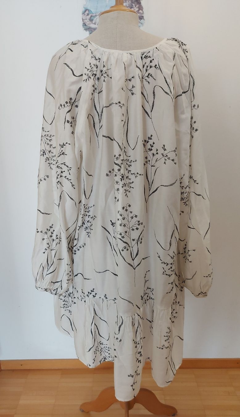 H&M Vestiti: Kleid, Ecru mit Blumen Print, Gr. L – Usato da Oberengstringen venduto da PaolaDe 2