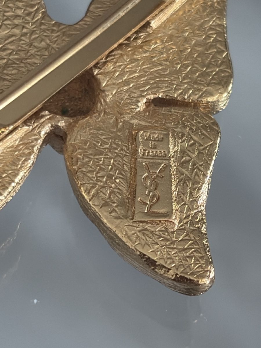 Saint Laurent Broches & Aiguilles: Yves saint laurent brosche  – D'occasion à Füllinsdorf par Rollex 2
