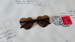 Braune Herz-Sonnenbrille 🤎 Cool & Cute
