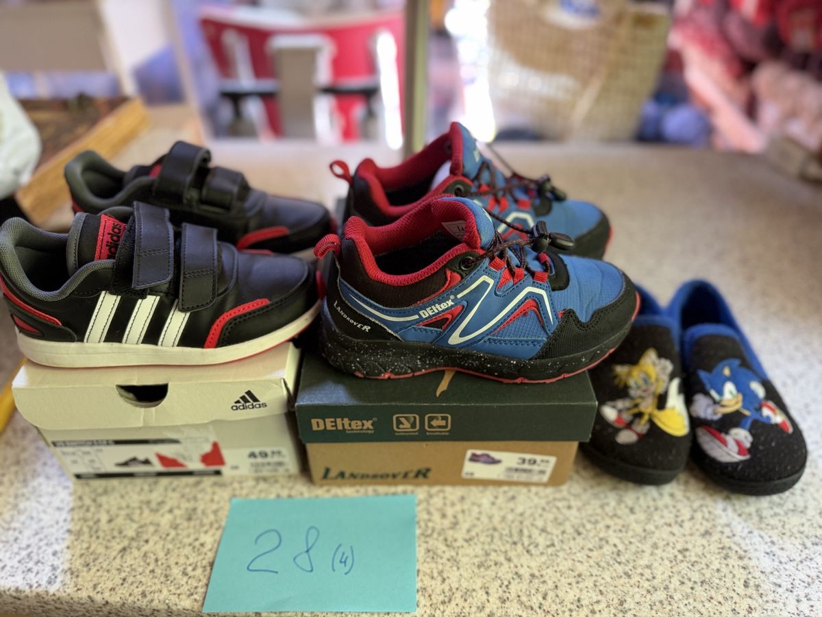Chaussures garçon: Kinderschuhe Gr.28 – D'occasion à La Garde (Sembrancher) par jan_b6mp