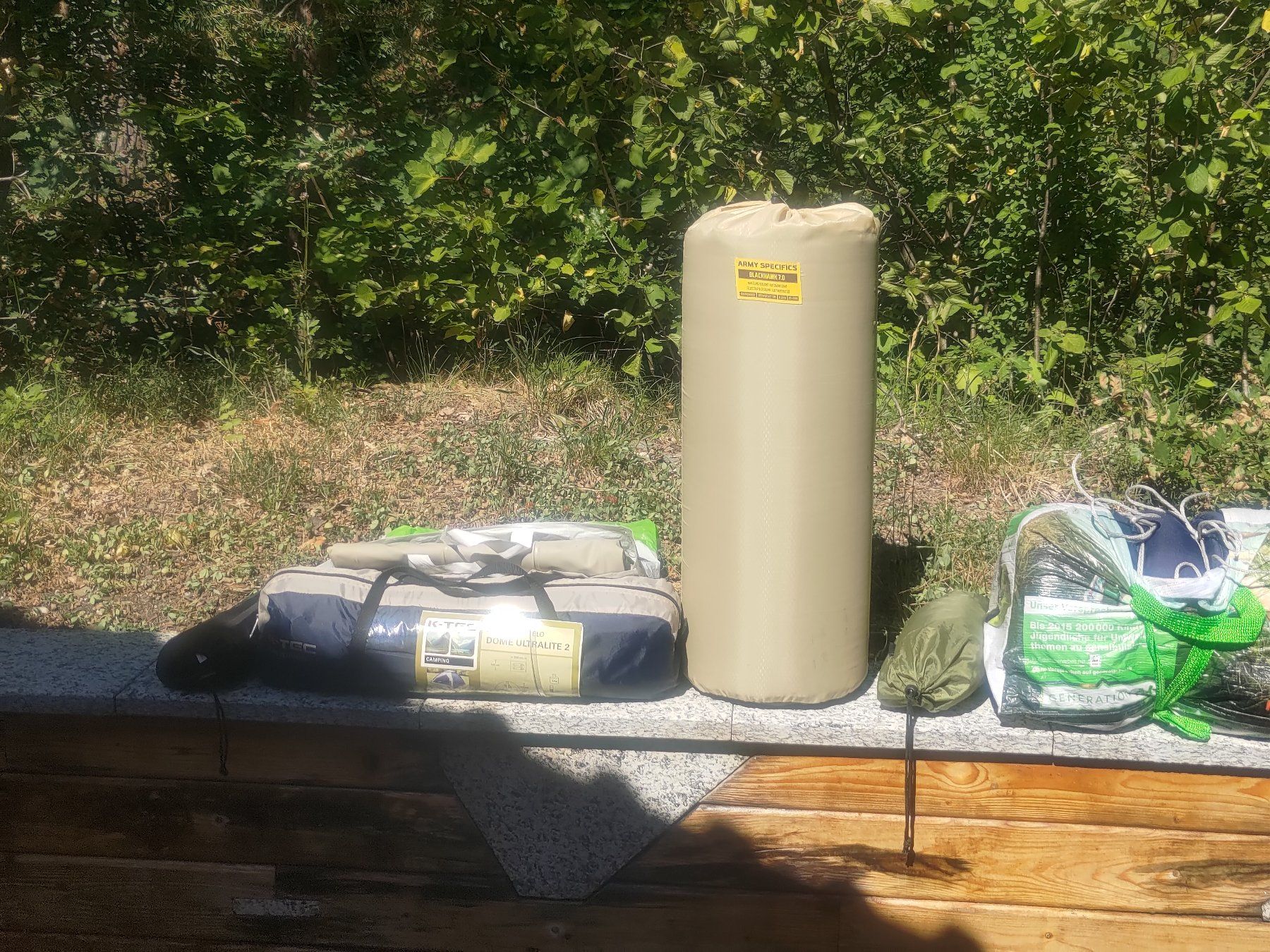 Tentes: MAtériel de comping Tente K-Tec Ultralite – D'occasion à Grimisuat par Drizzt75