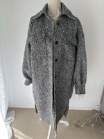 H&M Oversize Mantel