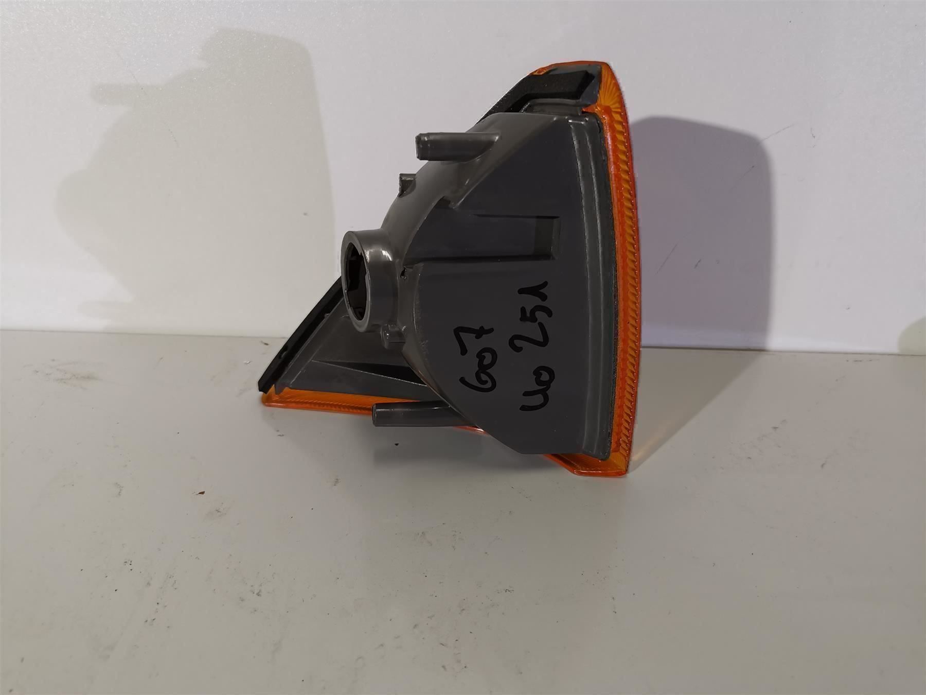 Sonstiges Fahrzeugzubehör: Alfa 75 Blinker vorne links Carello NEU – Neu (gemäss Beschreibung) aus Thalwil von Joker690 1