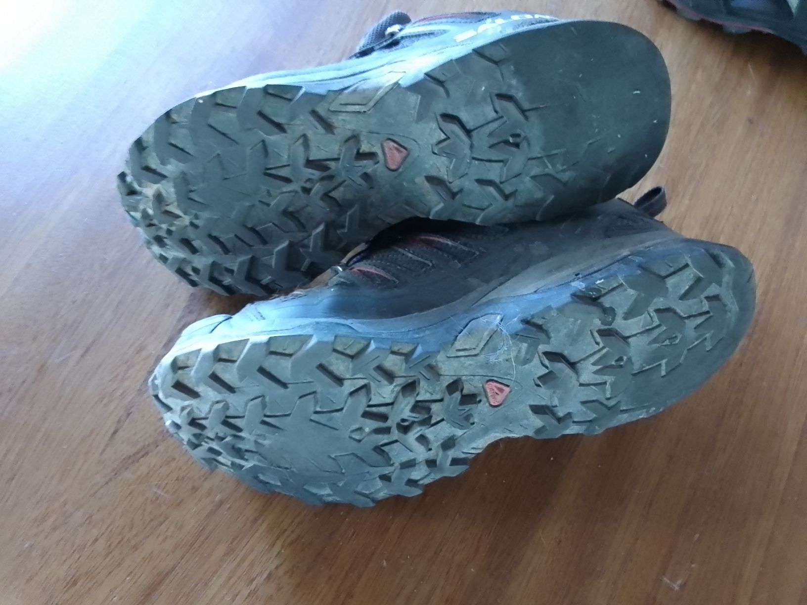 Scarpe da uomo: 3 Paar Schuhe Grösse 38 – Usato da Ebmatingen venduto da swiss.canadian 6