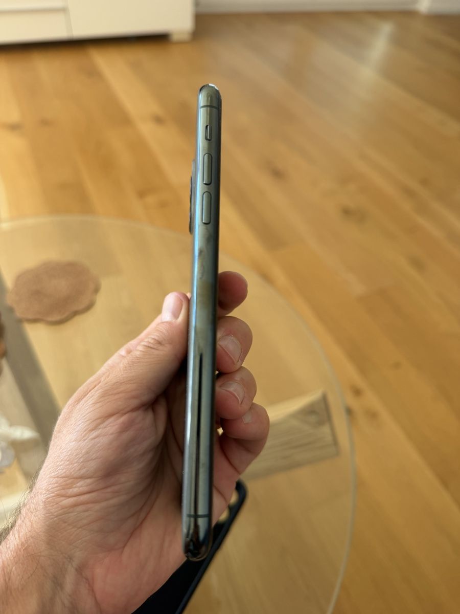 Apple Portables: iPhone 11 256GB – D'occasion à Eglisau par ole_7qxp 2