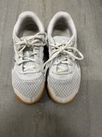 Hallenschuhe Asics weiss Grösse 33.5 gebraucht