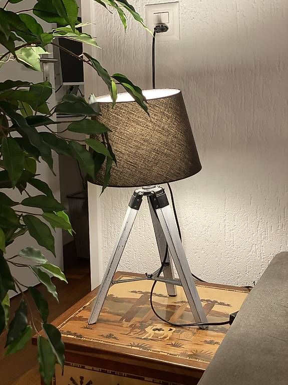 Lampade: Ständerlampe / Nachttischlampe – Usato da Pfäffikon ZH venduto da hobbyclown