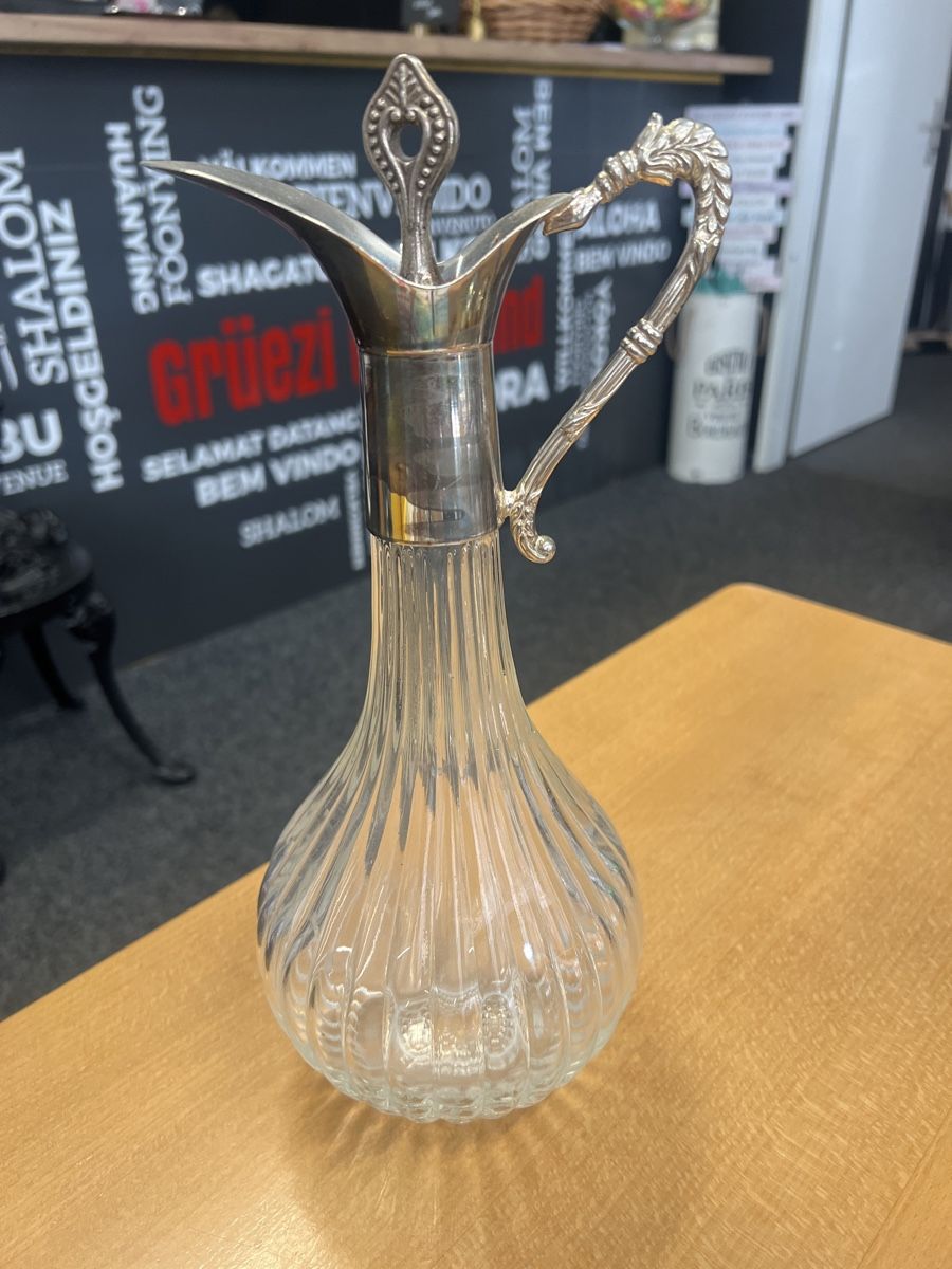 Caraffe: Antike Kristallglas Karaffe mit Silberauflage – Usato da Rorschach venduto da TrendyDeals