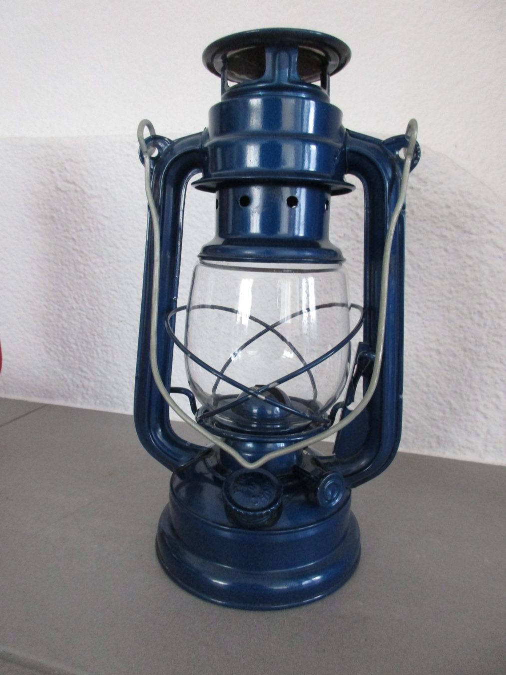 Altro in Decorazioni & Accessori: 3 Petroleum Lampen – Usato da Mels venduto da wisteg 2