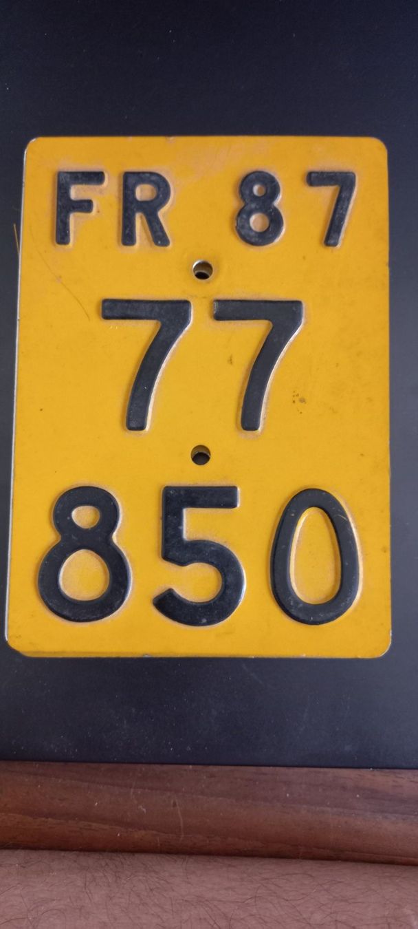 Insegne: Plaque de vélo – Usato da Cheyres venduto da Capitain