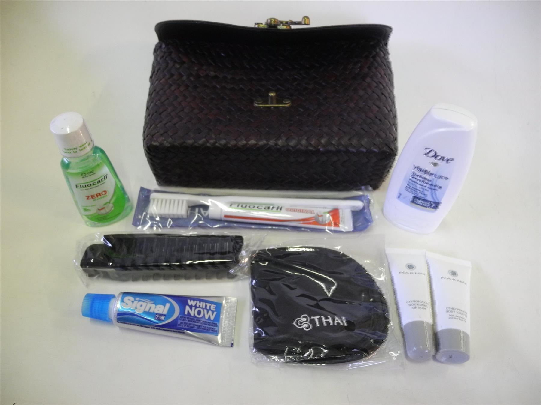 Custodie per cosmetici: Reise Necessaire/Kulturbeutel, braun – Nuovo (secondo la descrizione) da Kottwil venduto da Crazyrolf 2