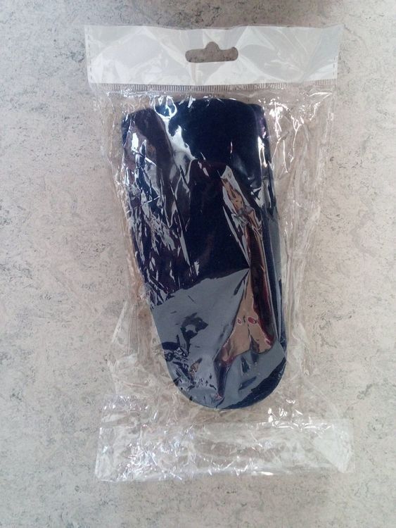 Medizinische Geräte: Einlegesohlen, Blau-Schwarz, neu – Neu und originalverpackt aus Igis von lebi