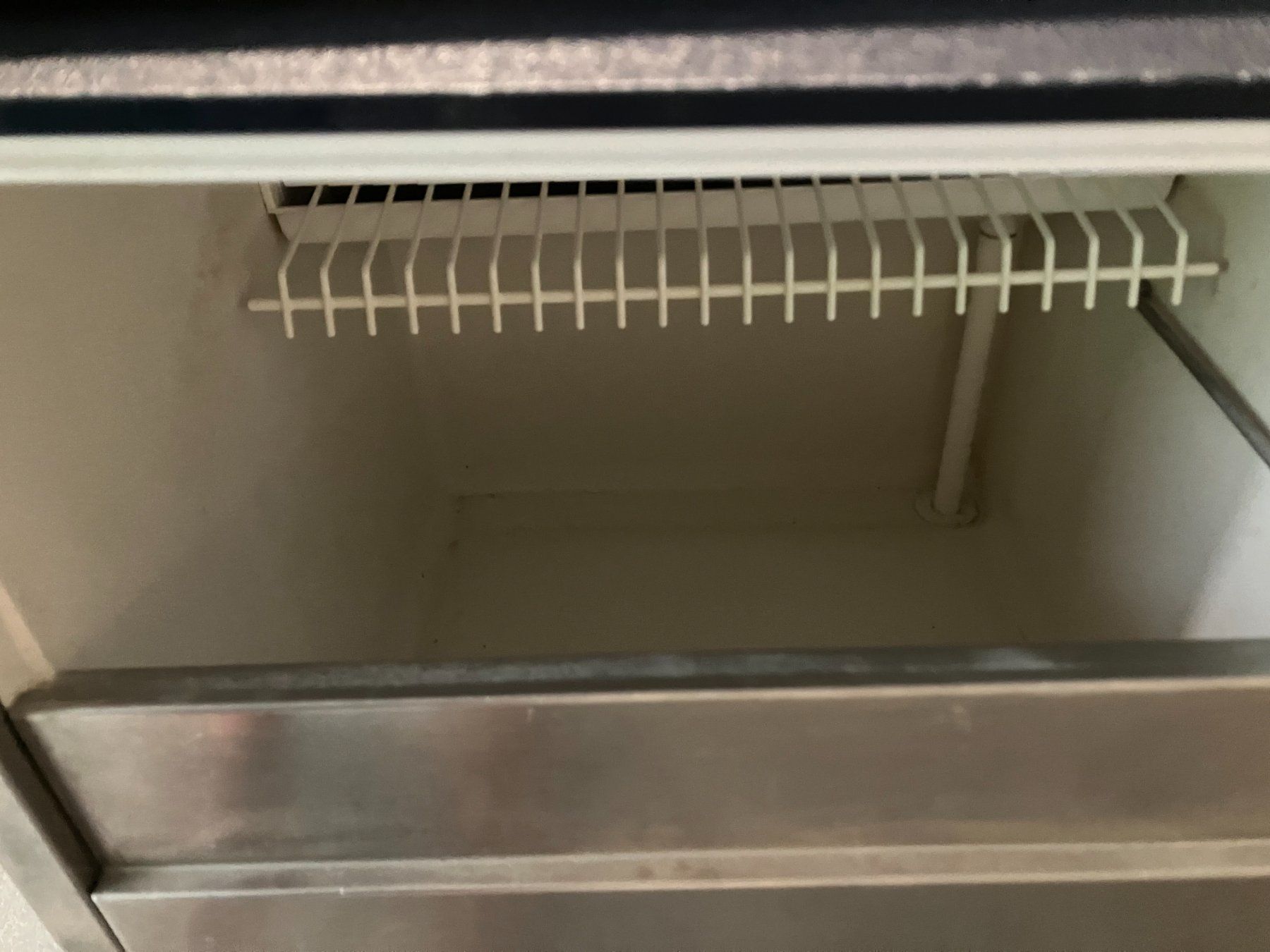 Appareils de cuisine: MAESTRO - Gastro Eiswürfelmaschine ab 1.- – Défectueux à Lichtensteig par Buy24International 5