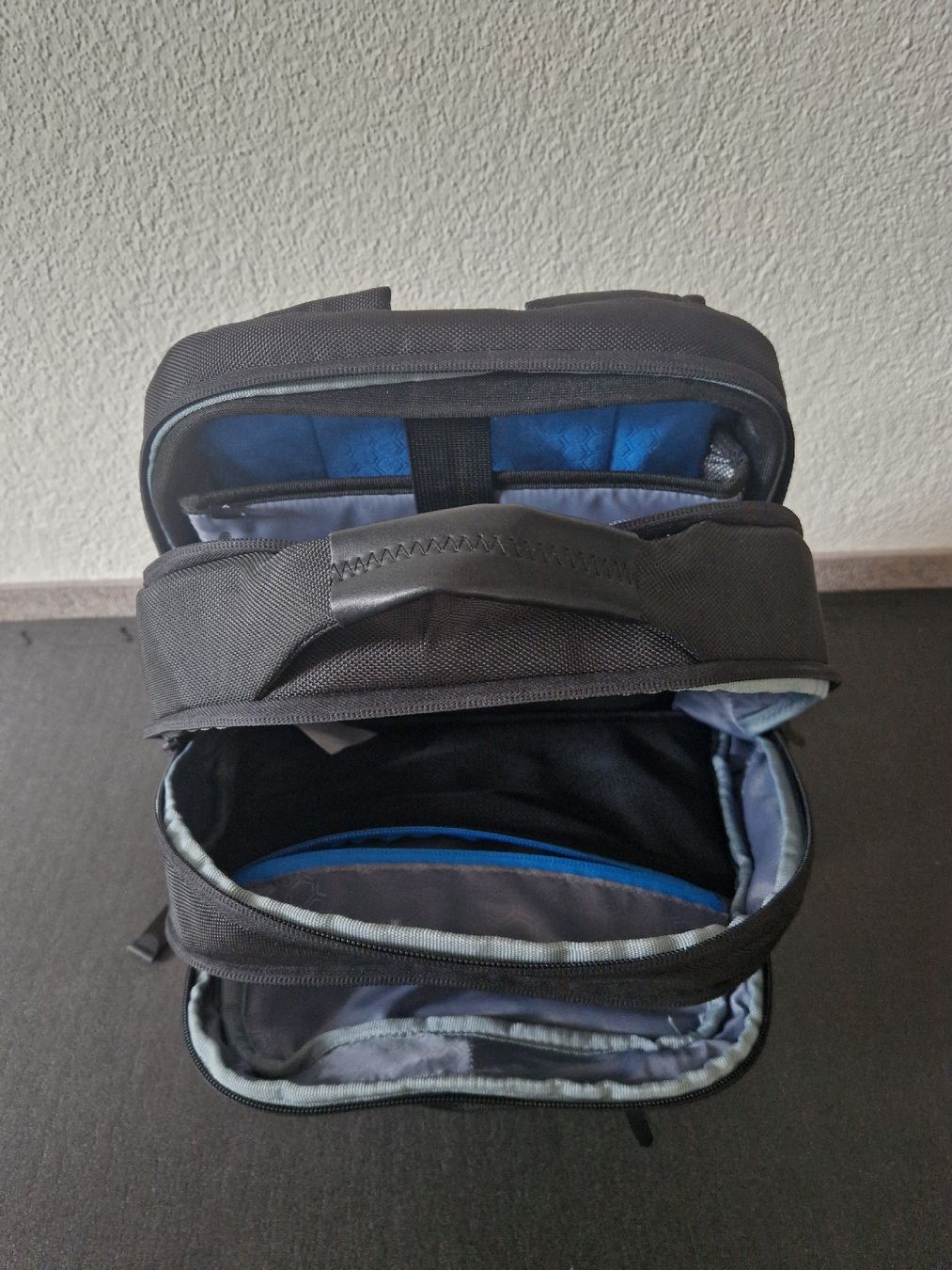 Dell Zaini: Dell Rucksack – Usato da Lenzburg venduto da Creafantasy 4
