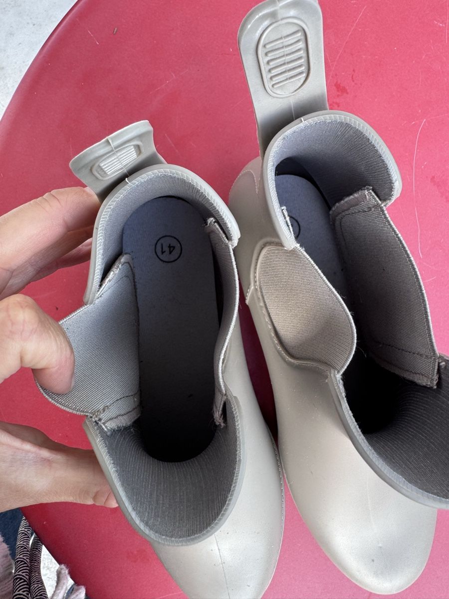 Scarpe da donna: Gummistiefel Gr. 41  – Usato da Niederbüren venduto da Oetschli 3